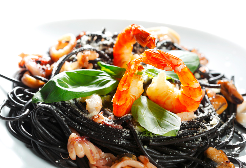 black ink squid spaghetti with seafood nero di seppia frutti di mare pesce 2